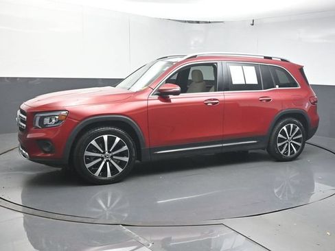 Used 2022 Mercedes-Benz GLB 250 image 4