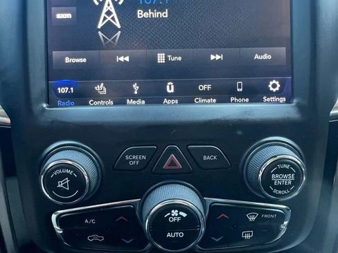 Used 2018 RAM 2500 Big Horn w/ Sport Appearance Group AWD/4WD image 14