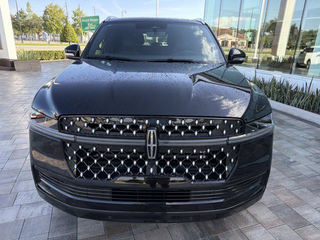 New 2027 Lincoln Navigator Black Label AWD/4WD image 6