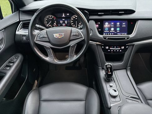 Certified 2022 Cadillac XT5 Luxury FWD image 15