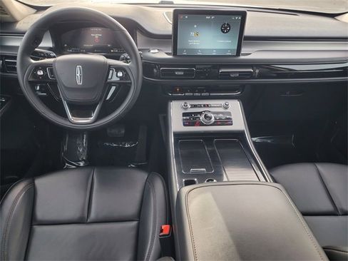 Used 2023 Lincoln Aviator AWD w/ Premium Package image 28