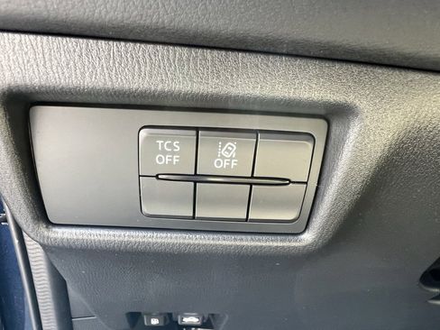 Used 2019 MAZDA CX-5 Touring image 13