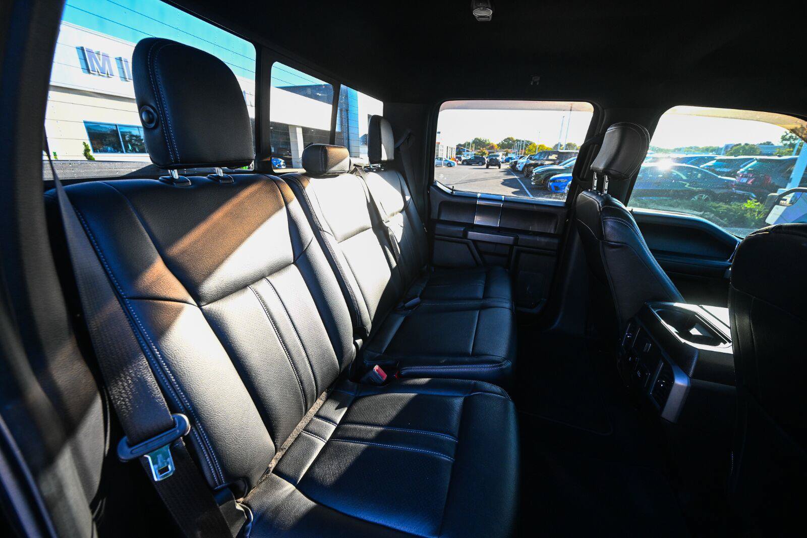 Used 2018 Ford F150 XLT w/ Equipment Group 302A Luxury AWD/4WD image 28