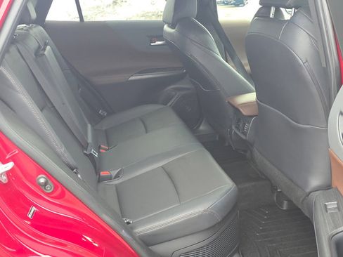 Used 2021 Toyota Venza Limited image 20