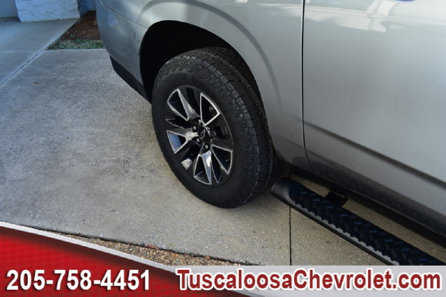 Used 2023 Chevrolet Suburban Z71 w/ Luxury Package AWD/4WD image 18