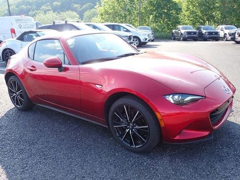 Used 2025 MAZDA MX-5 Miata RF Grand Touring RWD image 8