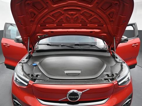 Used 2023 Volvo C40 P8 Recharge Ultimate AWD/4WD image 19