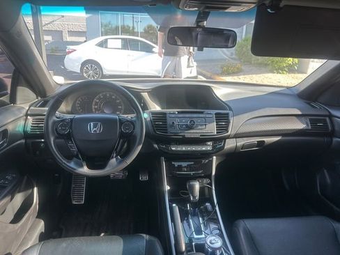Used 2017 Honda Accord Sport Special Edition image 8
