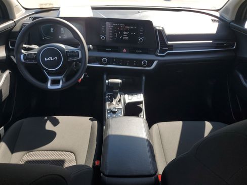 Used 2025 Kia Sportage LX FWD image 14