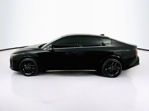 Used 2025 Kia K4 GT-Line w/ GT-Line Premium Package FWD image 4
