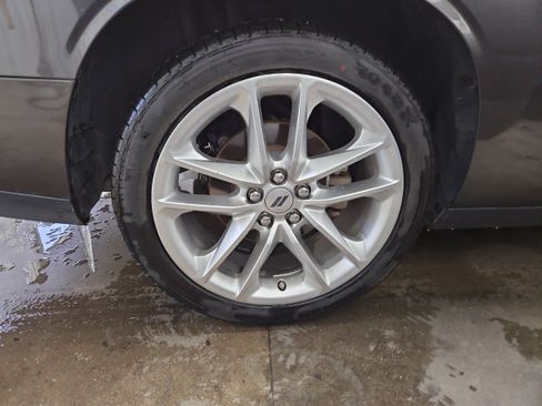 Used 2022 Dodge Challenger GT image 29