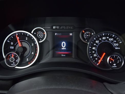 New 2026 RAM 3500 Big Horn image 35