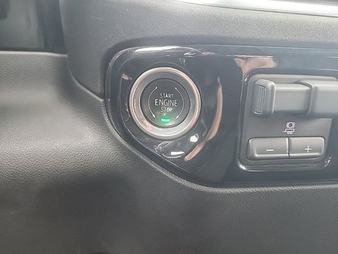 Used 2024 Chevrolet Silverado 2500 LT image 12