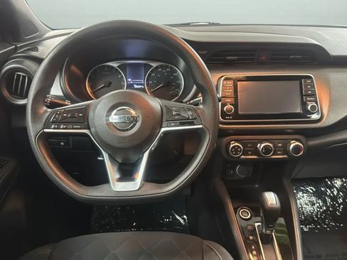 Used 2020 Nissan Kicks S FWD image 10
