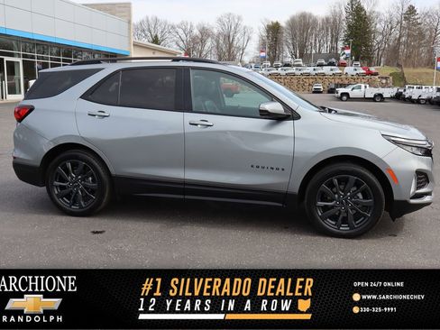 Used 2024 Chevrolet Equinox RS image 1