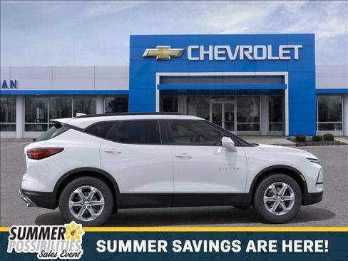 New 2026 Chevrolet Blazer LT w/ Convenience Package FWD image 5