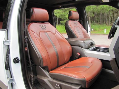 Used 2019 Ford F250 King Ranch w/ King Ranch Ultimate Package AWD/4WD image 25