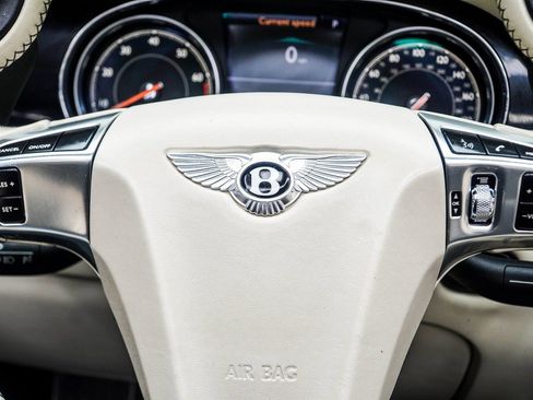 Used 2017 Bentley Continental GT image 29