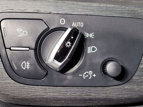 Used 2017 Audi A4 2.0T Premium Plus w/ Premium Plus Package image 45