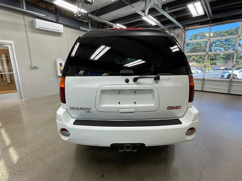 Used 2004 GMC Envoy XL SLE w/ 1SB Preferred Equipment Group AWD/4WD image 4
