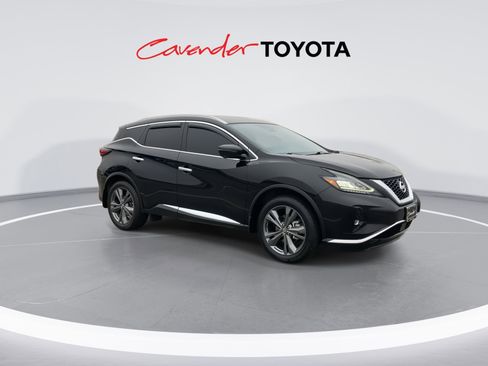 Used 2022 Nissan Murano Platinum w/ Cargo Package image 2