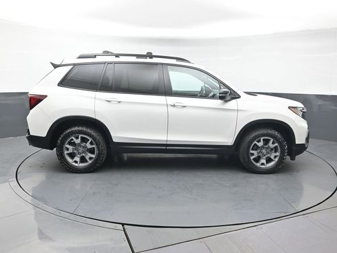 Used 2023 Honda Passport TrailSport image 8