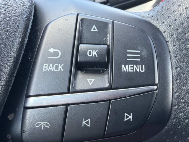 Certified 2025 Ford Escape ST-Line Select AWD/4WD image 24