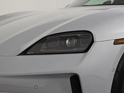 New 2025 Porsche Taycan image 12