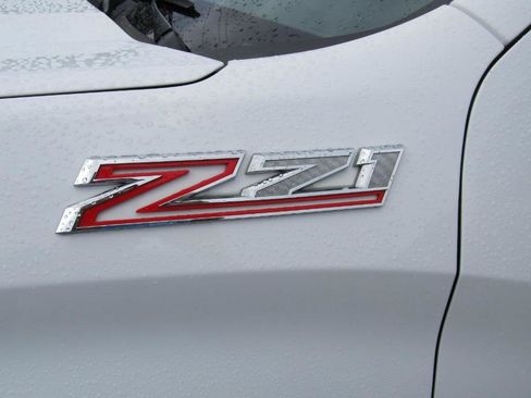 Used 2022 Chevrolet Silverado 1500 LTZ w/ LTZ Convenience Package II image 11