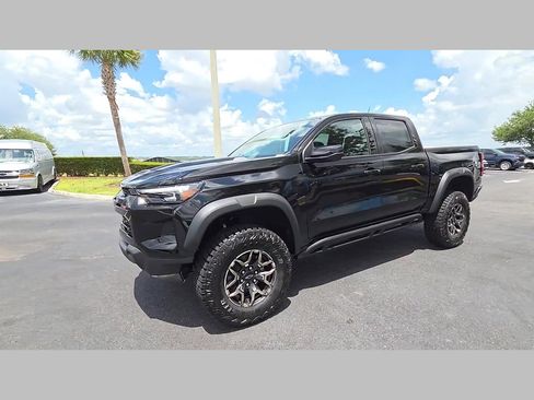 New 2026 Chevrolet Colorado ZR2 w/ Technology Package AWD/4WD image 23