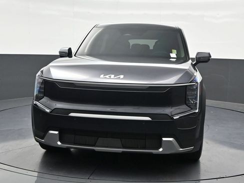 Used 2026 Kia EV9 Light RWD image 9