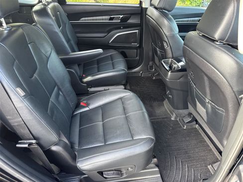 Used 2023 Kia Telluride SX image 18