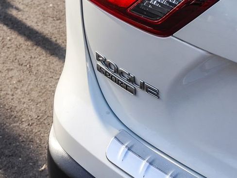 Used 2018 Nissan Rogue Sport SV image 9