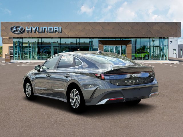 New 2026 Hyundai Sonata Blue FWD image 5
