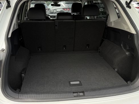 Used 2023 Volkswagen Tiguan SE image 26