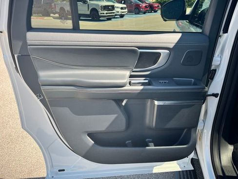 New 2026 Ford Expedition Max Platinum w/ Stealth Performance Package AWD/4WD image 8