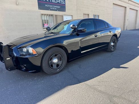 Used 2013 Dodge Charger Police RWD image 4