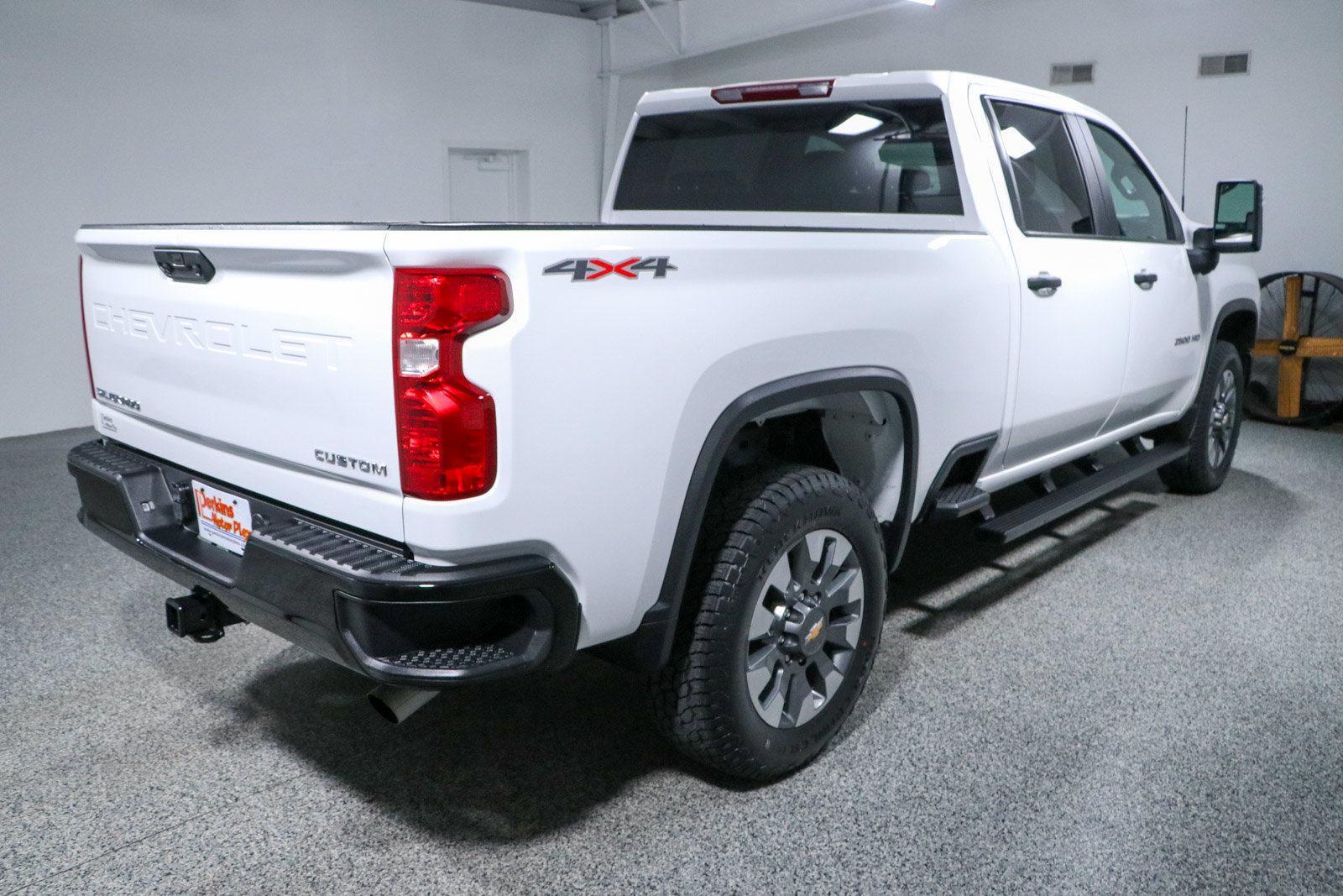 Used 2025 Chevrolet Silverado 2500 Custom w/ Custom Convenience Package AWD/4WD image 7