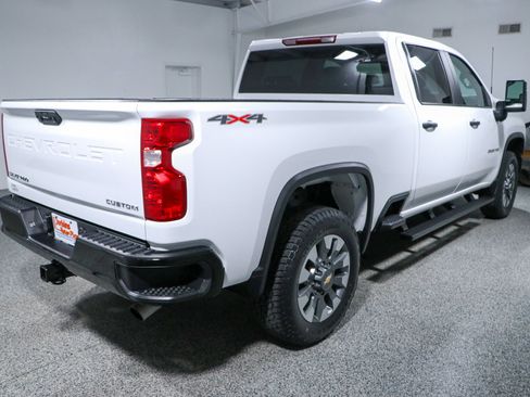 Used 2025 Chevrolet Silverado 2500 Custom w/ Custom Convenience Package AWD/4WD image 7