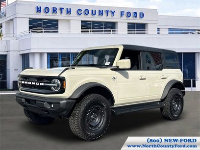 New 2025 Ford Bronco Outer Banks w/ Sasquatch Package