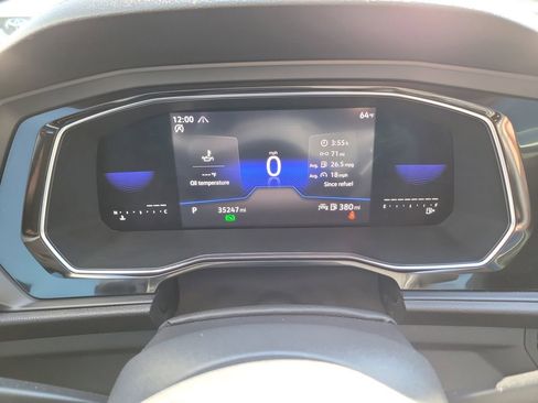 Used 2022 Volkswagen Jetta SE image 29