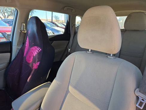 Used 2016 Nissan Rogue SV image 9