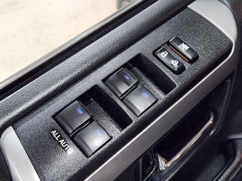 Used 2022 Toyota 4Runner SR5 image 42