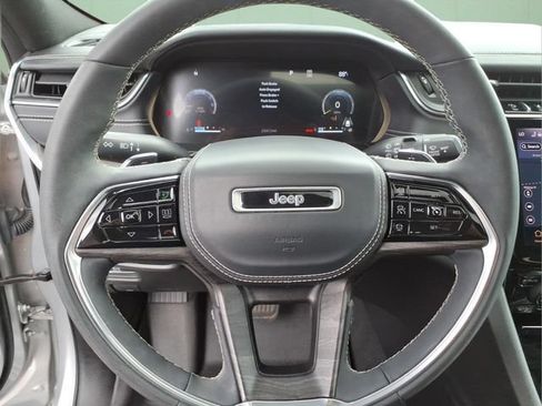 Used 2023 Jeep Grand Cherokee L Overland w/ MOPAR Finishing Package AWD/4WD image 23