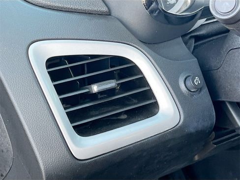 Used 2017 GMC Terrain SLT w/ Open Road Package image 10