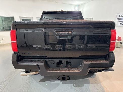 New 2025 Toyota Tacoma TRD Sport image 6