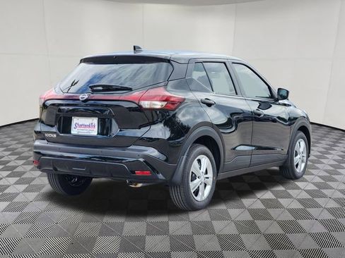New 2025 Nissan Kicks Play S FWD image 4