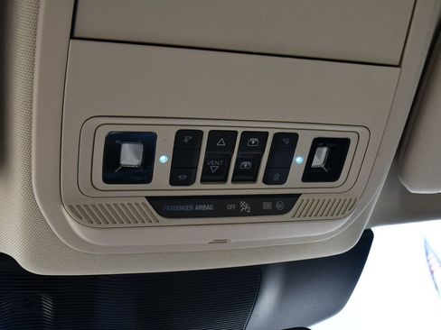 Used 2023 Ford Explorer Platinum w/ Technology Package AWD/4WD image 38
