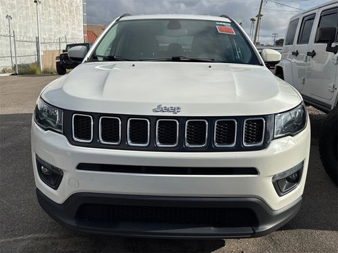 Used 2018 Jeep Compass Latitude w/ Popular Equipment Group image 5