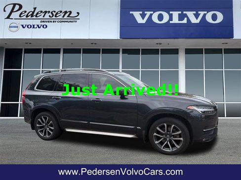 Used 2016 Volvo XC90 T6 Momentum w/ Momentum Plus Package AWD/4WD image 1